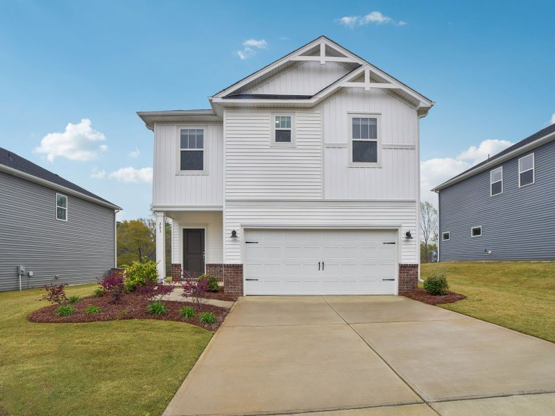 Welcome to the Dallas floorplan at a Meritage Homes community in Charlotte, NC.