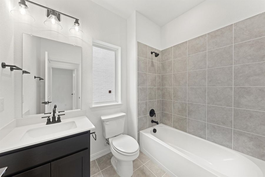 Image 119 of the Legends Crossing - Bungalows community in Irving, TX.