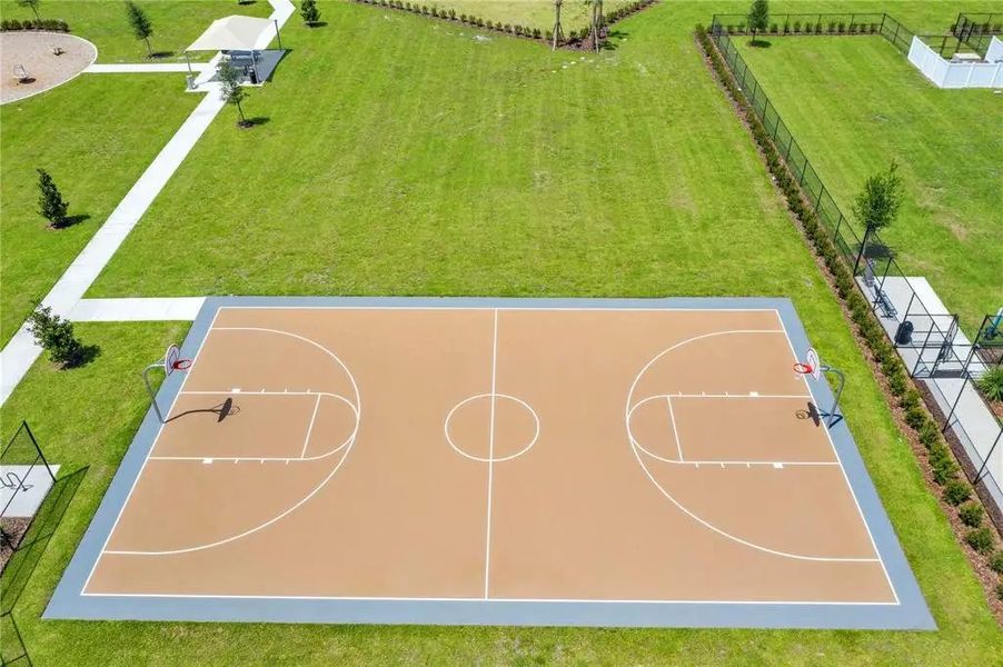 Community amenity available to residents of Sanctuary at Wellness Ridge: Classic in Clermont (Image 20).