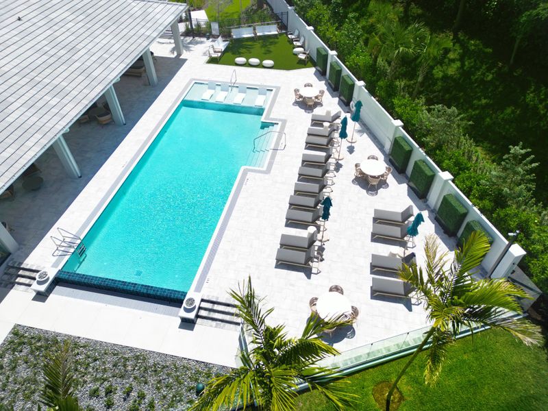 Luxury Pool Escape Luxury Pool Escape