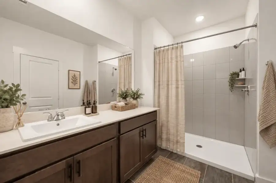 Furnished interior in a model home at Kinney Park in Mansfield (Image 5).