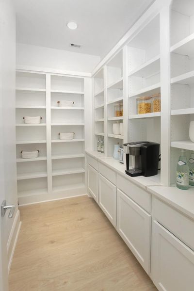 Eastland II Working Pantry