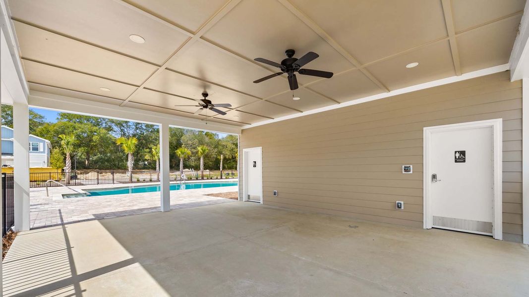 Exterior details of a home in Genoa Landing Townhomes, Freeport (Image 6).