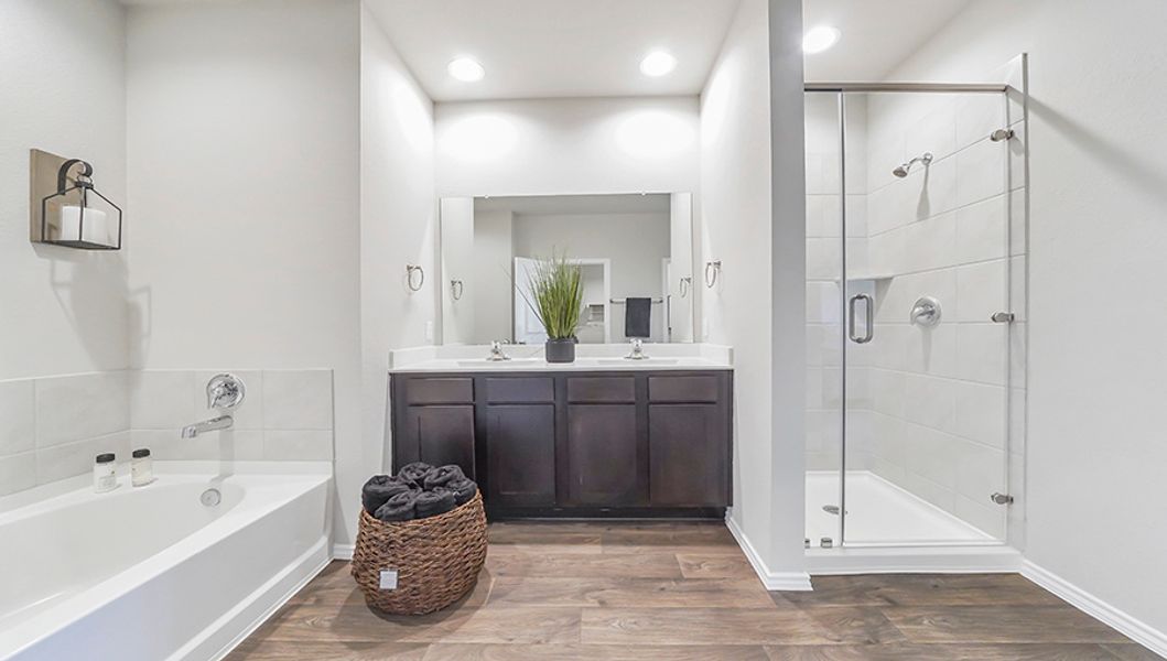 Image 64 of the Barton Woods community in Conroe, TX.