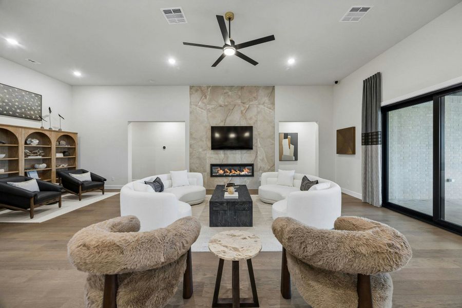 Furnished interior in a model home at Discovery Lakes in Rockwall (Image 9).