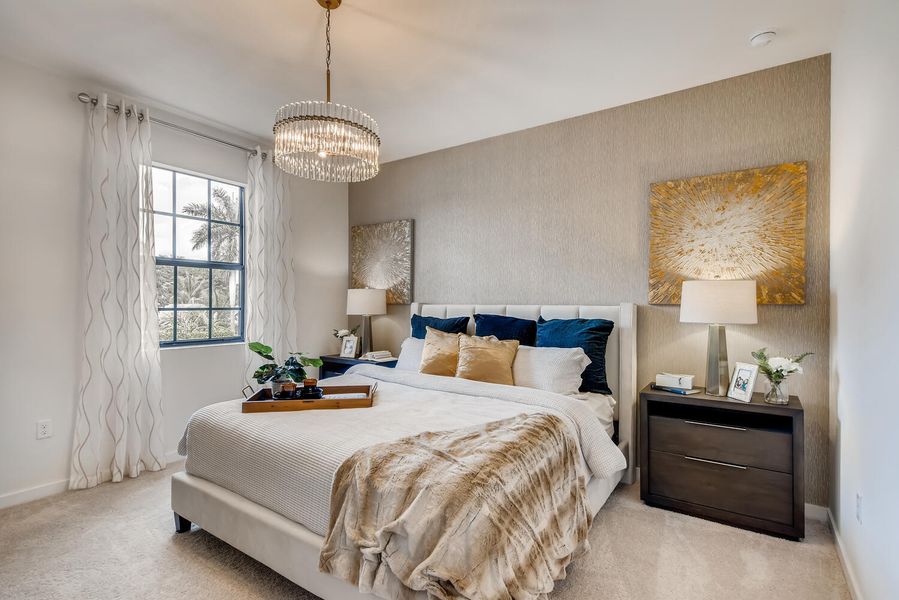 Image 16 of the Regal Palm Square community in Florida City, FL.