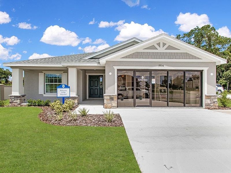 Welcome to the Raychel model home at Jackson Crossing in Palmetto, FL.