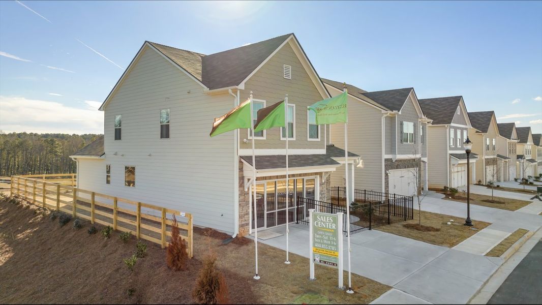 Image 5 of the Hawthorne Station community in College Park, GA.