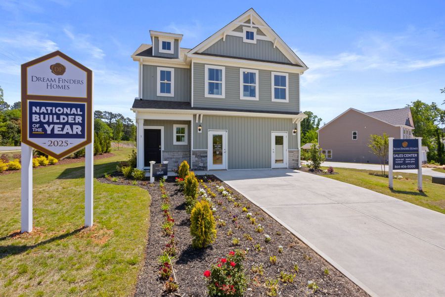 Fountain Inn, SC New Homes.  - Slide 1