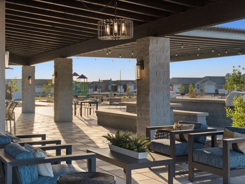 Community Patio at Bella Vista Trails