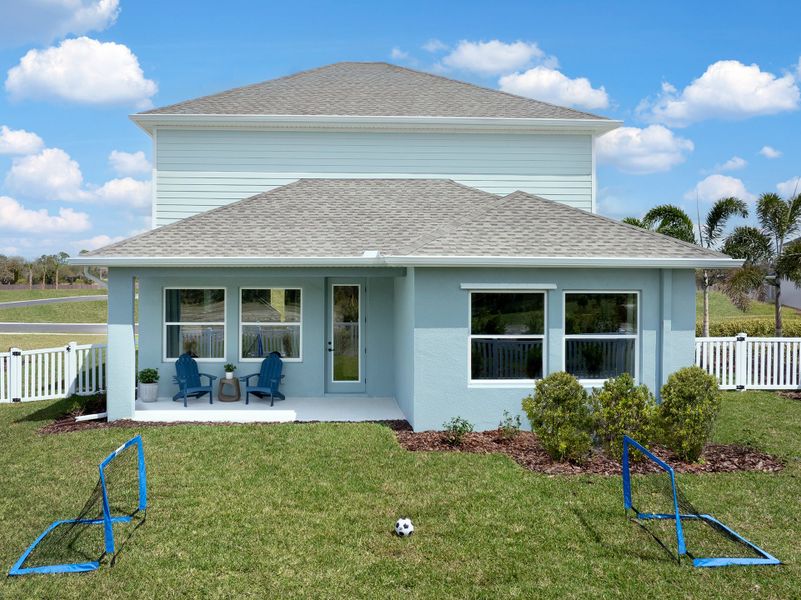 Exterior details of a home in Eastlyn, Bradenton (Image 6).