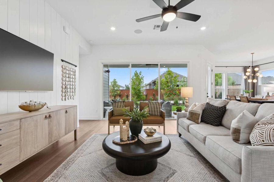 Furnished interior in a model home at Kissing Tree – Summit Series in San Marcos (Image 8). Furnished interior in a model home at Kissing Tree – Summit Series in San Marcos (Image 8).