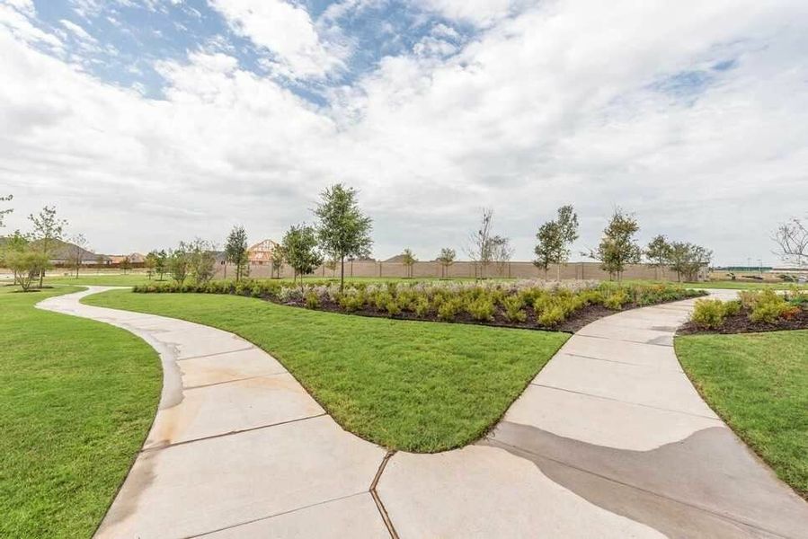 Image 12 of the Edgestone at Legacy community in Frisco, TX.