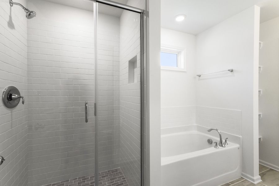 McClean II - Bathroom McClean II - Bathroom