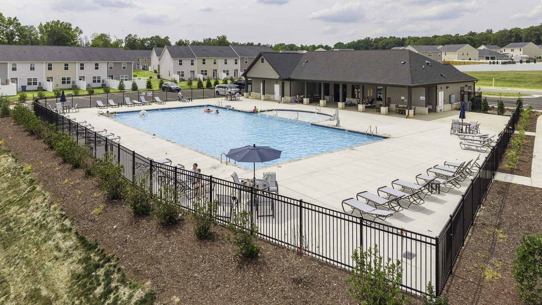 Community amenity available to residents of The Estates at Edinborough in Gibsonville (Image 10).