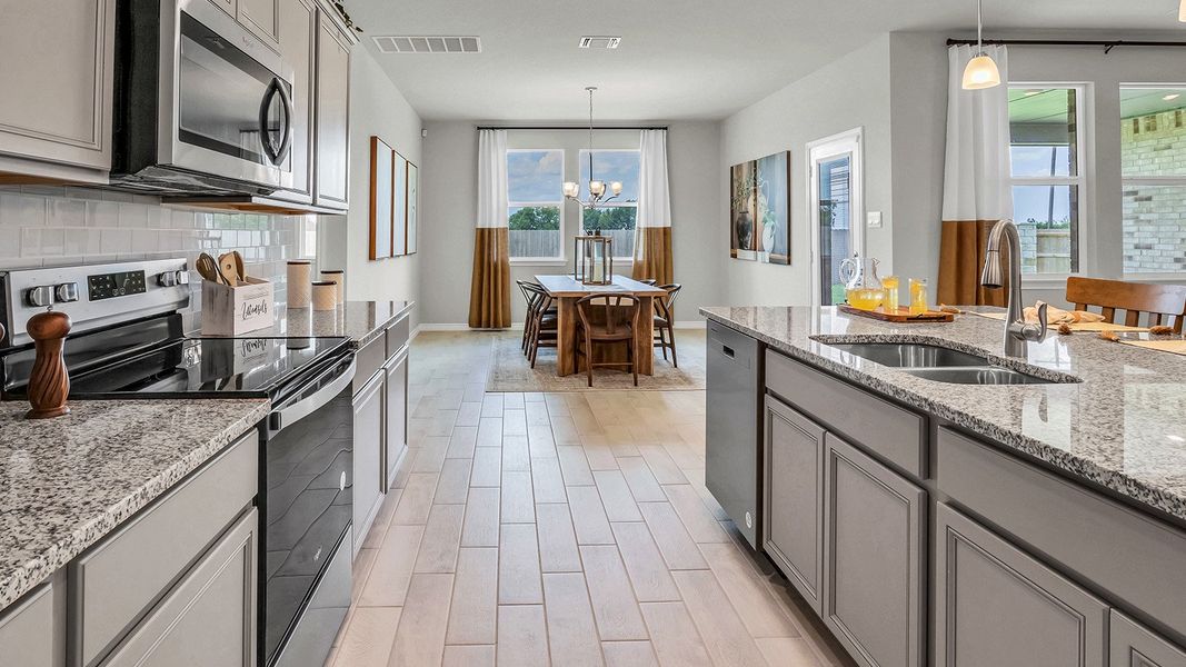 Furnished interior in a model home at Country Meadows in Thorndale (Image 11).
