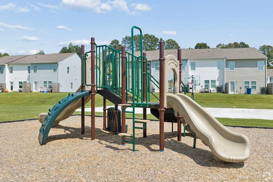 Community amenity available to residents of Village Green in Adairsville (Image 11).
