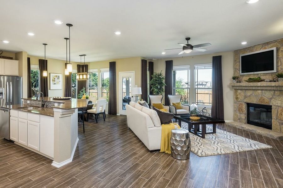 Image 8 of the Mason Hills - The Lakes Hallmark Collection community in Leander, TX.