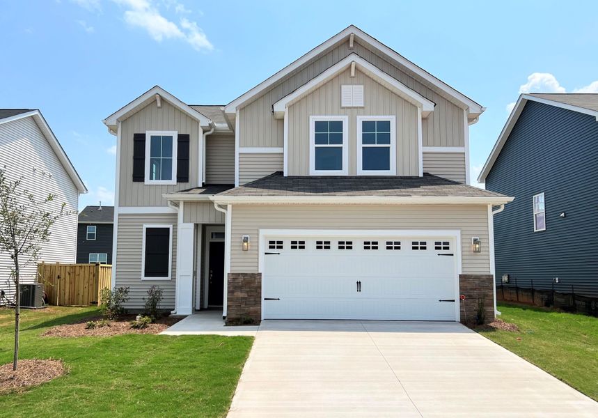 Front exterior of a home in the Holly Ridge community, located in Greenville, SC (Image 31).
