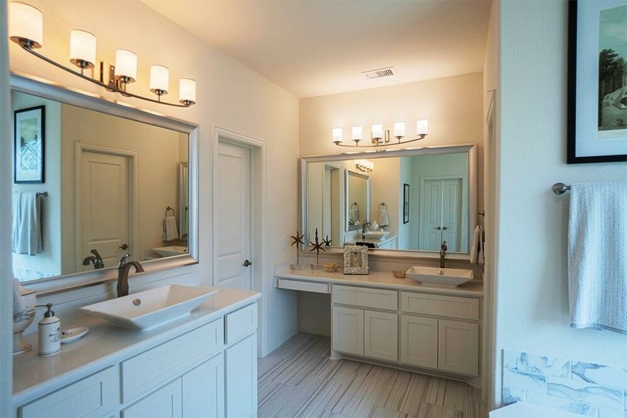 Image 17 of the Woods of Red Oak community in Red Oak, TX.