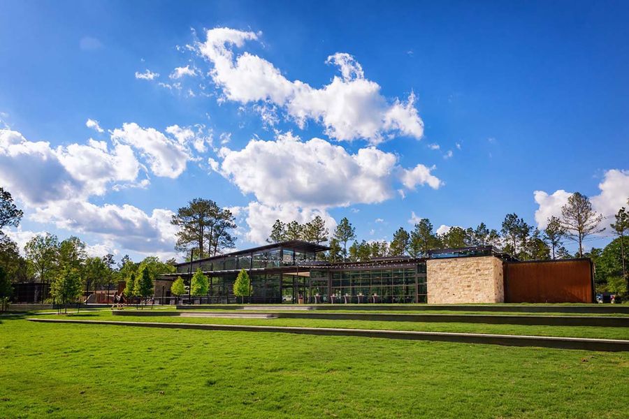 Community amenity available to residents of The Woodlands Hills in Willis (Image 2).