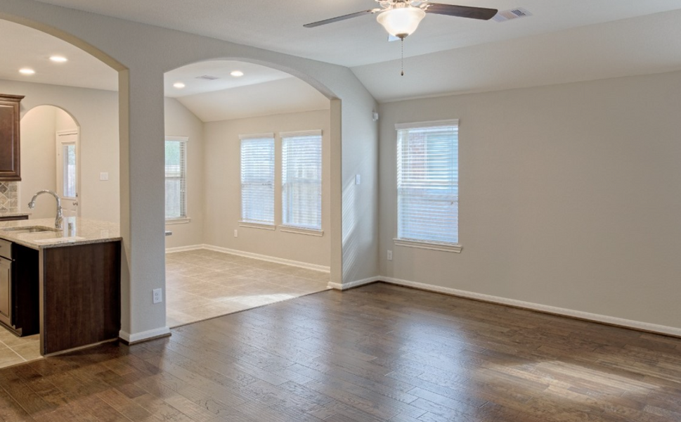 Image 14 of the Hunters Creek Estates community in Baytown, TX.