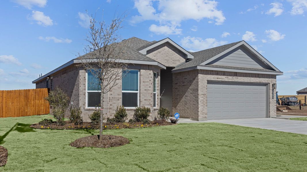Front exterior of a home in the Heritage Parks community, located in Abilene, TX (Image 10).