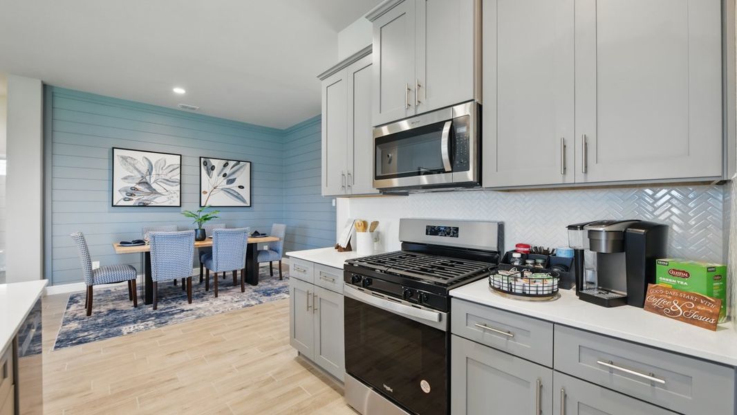 Furnished interior in a model home at Rock Creek Ranch in Fort Worth (Image 5).