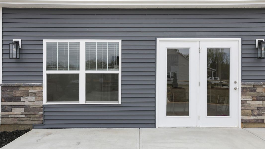 Exterior details of a home in Blue Ridge Trail, Fountain Inn (Image 3).