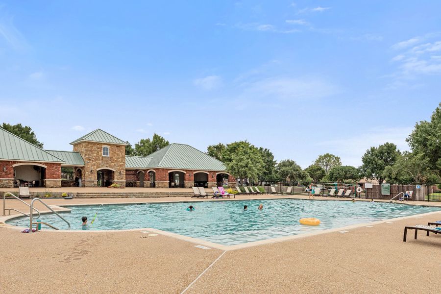 Fox Hollow Pool. Forney, TX New Homes