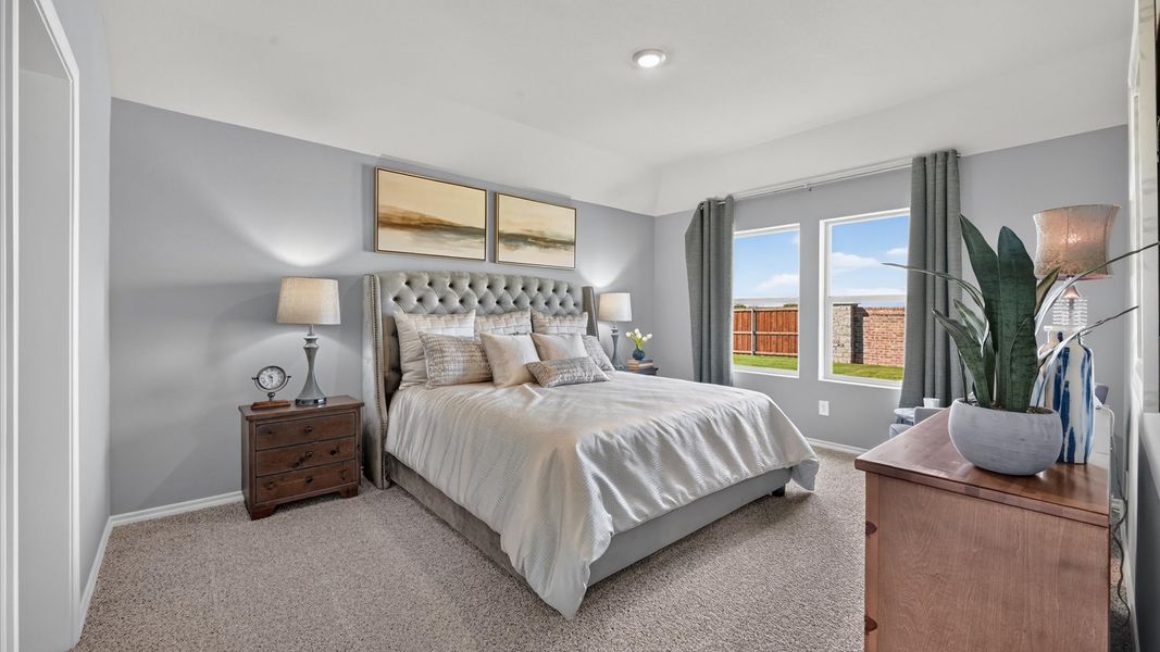 Furnished interior in a model home at The Hills at Reunion in Newark (Image 27).