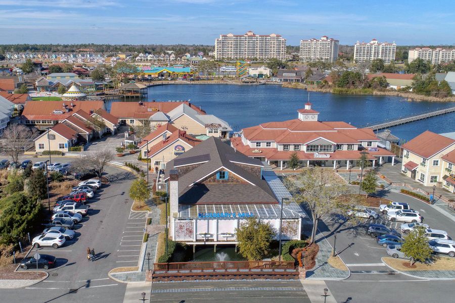 Barefoot Landing Restaurants and Shops