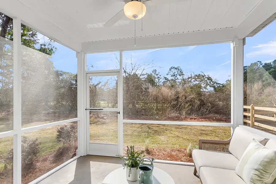 Kershaw | Screened Porch