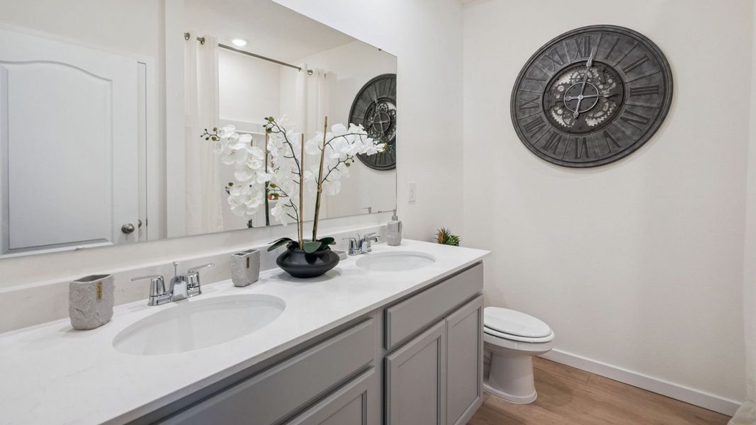 Furnished interior in a model home at Oak Pointe in Apopka (Image 25).