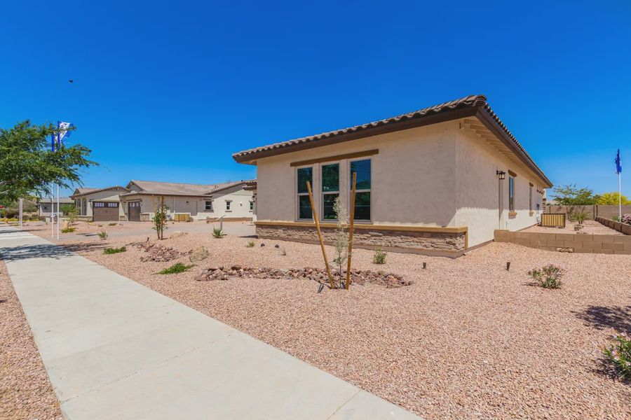 Exterior details of a home in Bellero Estates, Queen Creek (Image 20).