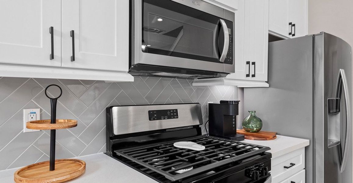 Furnished interior in a model home at Curry Point in Houston (Image 8).