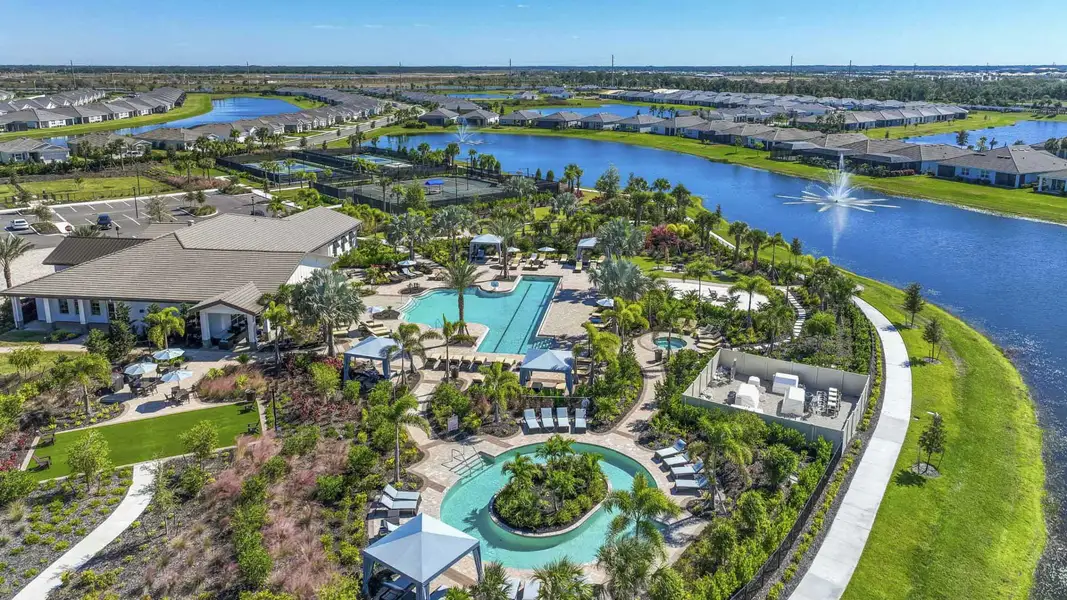 Aerial view of the Star Farms at Lakewood Ranch community in Bradenton, FL, showing layout and nearby surroundings (Image 13). Aerial view of the Star Farms at Lakewood Ranch community in Bradenton, FL, showing layout and nearby surroundings (Image 13).