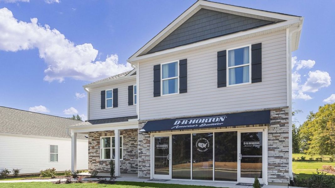 Front exterior of a home in the Honeycutt Oaks community, located in Angier, NC (Image 20).