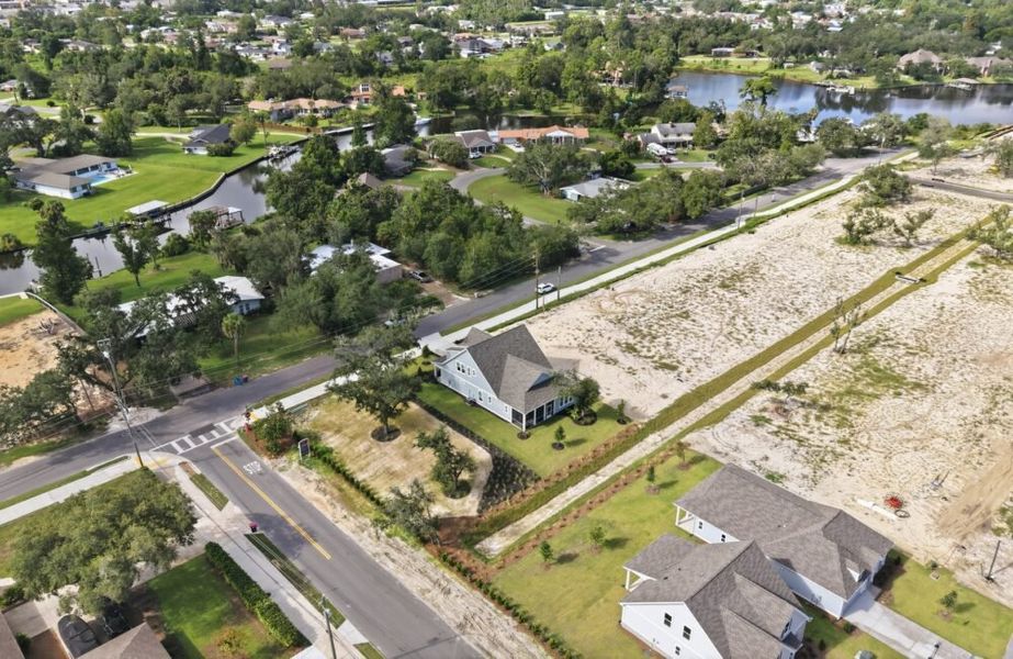 Aerial view of the King's Landing community in Panama City, FL, showing layout and nearby surroundings (Image 12). Aerial view of the King's Landing community in Panama City, FL, showing layout and nearby surroundings (Image 12).