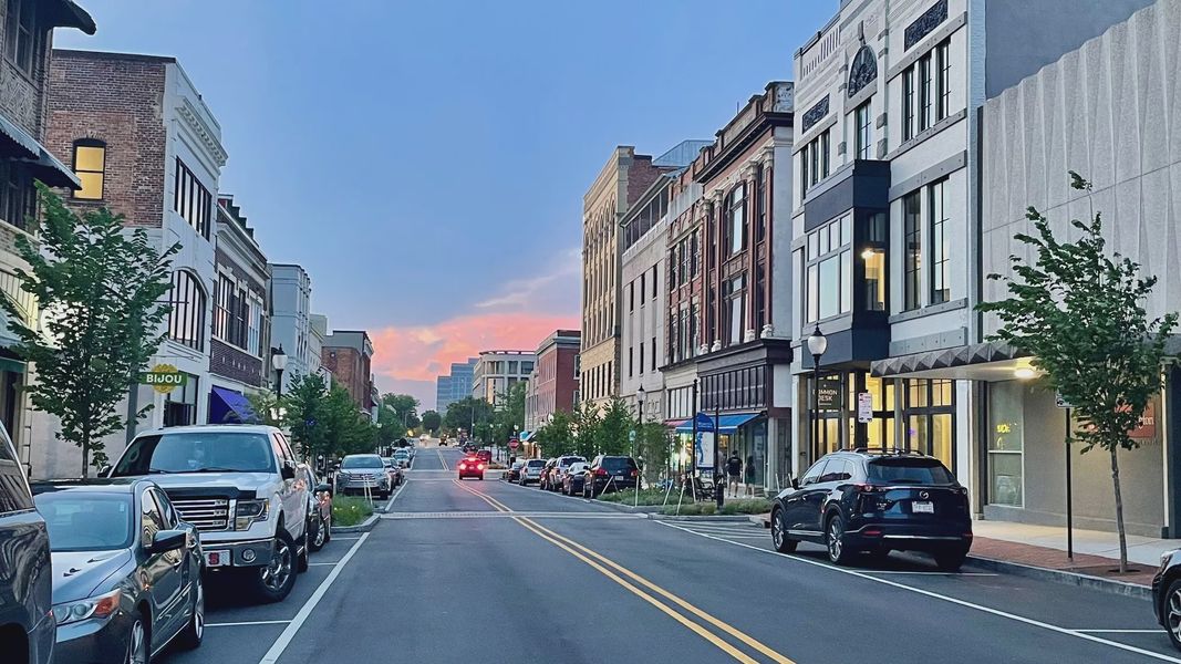 30 Minutes to Downtown Wilmington