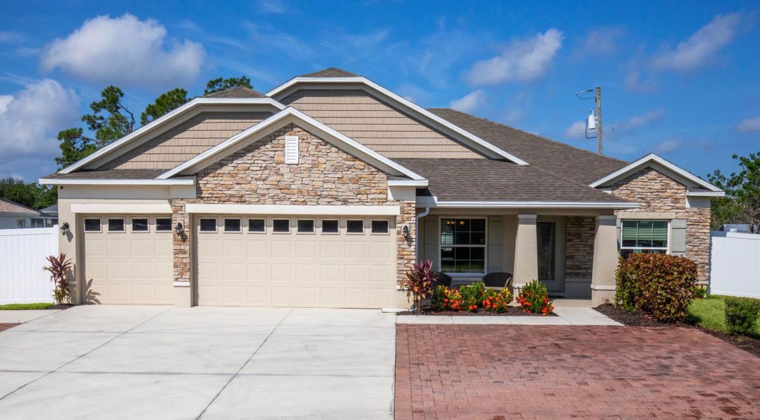 Front exterior of a home in the Port Orange community, located in Edgewater, FL (Image 8).
