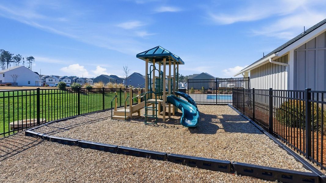 Community amenity available to residents of Poplar Preserve in Newnan (Image 14).