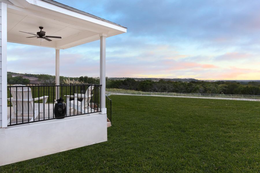 Exterior details of a home in Cloverleaf, Austin (Image 37).