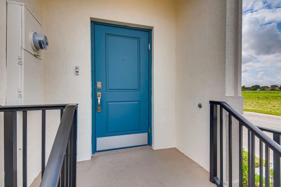 Image 6 of the Regal Palm Square community in Florida City, FL.