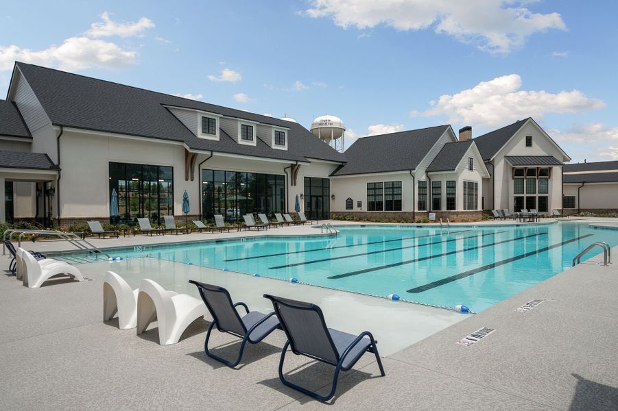 Outdoor Pool & Spa
