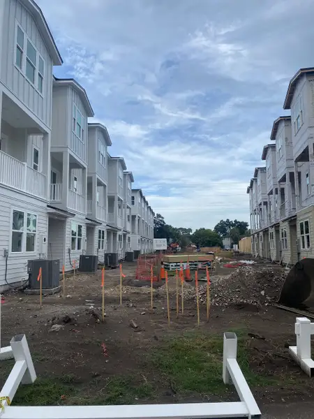 Modern townhomes under construction in North Beach Townhomes by Dream Finders Homes, Jacksonville, FL. Modern townhomes under construction in North Beach Townhomes by Dream Finders Homes, Jacksonville, FL.