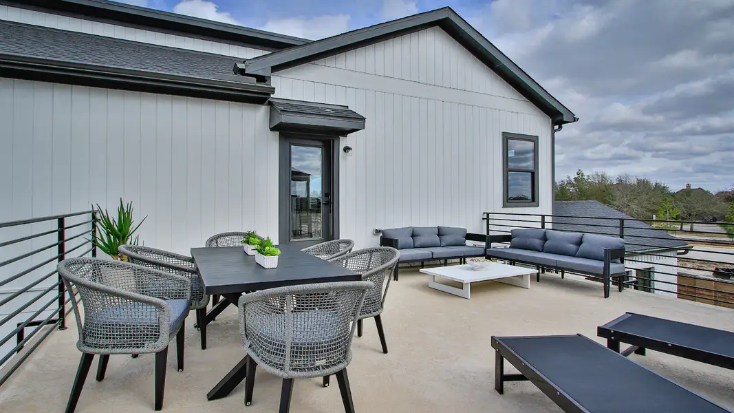 Exterior details of a home in Bridgeland Central, Cypress (Image 4).