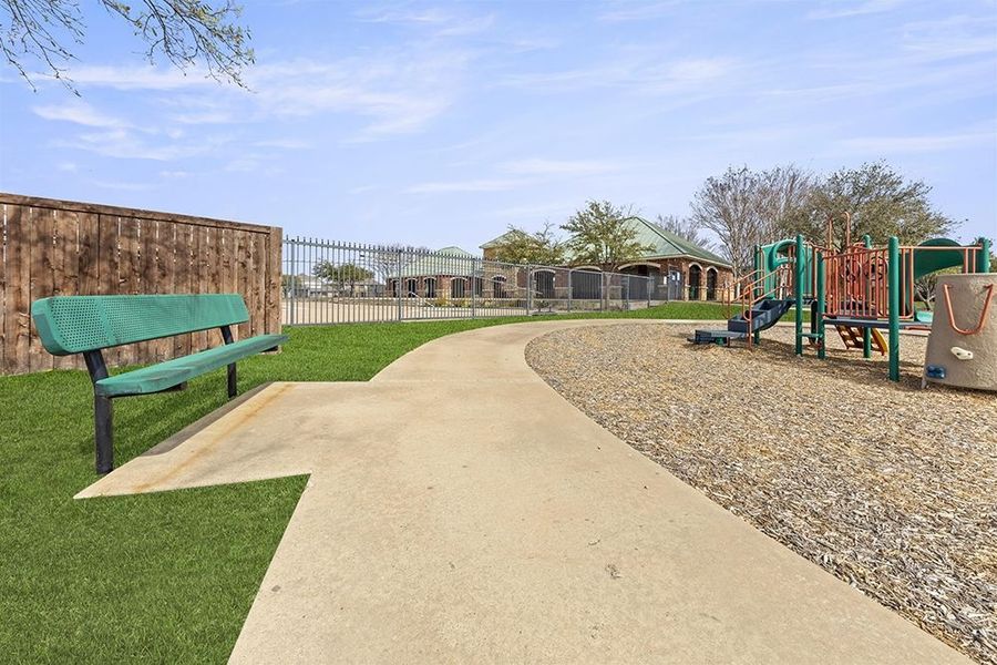 Image 42 of the The Villages of Fox Hollow community in Forney, TX.