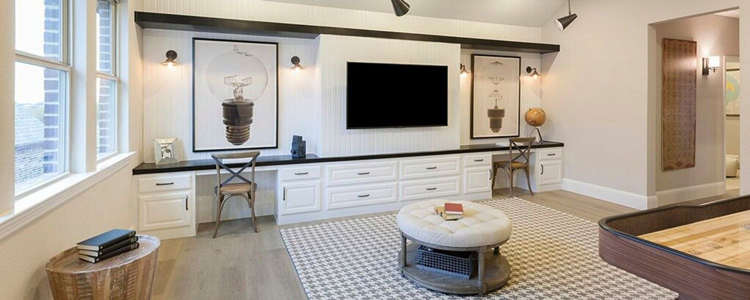 Image 13 of the University Place community in Dallas, TX.