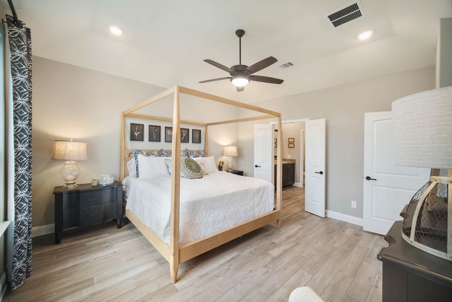 Furnished interior in a model home at Sienna: Signature Series in Missouri City (Image 9). Furnished interior in a model home at Sienna: Signature Series in Missouri City (Image 9).